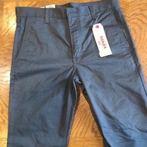 NWT Levi’s 511 Trouser size 33 30